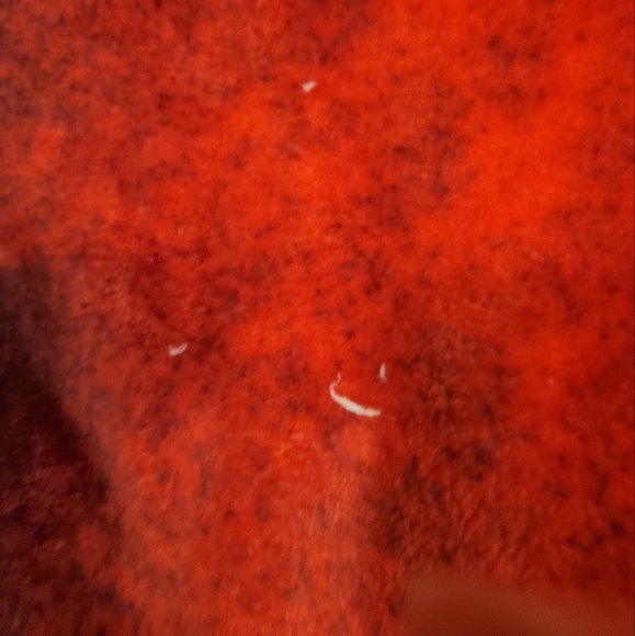 **FREE with any purchase!** IT Blanket - Picture 2 of 5